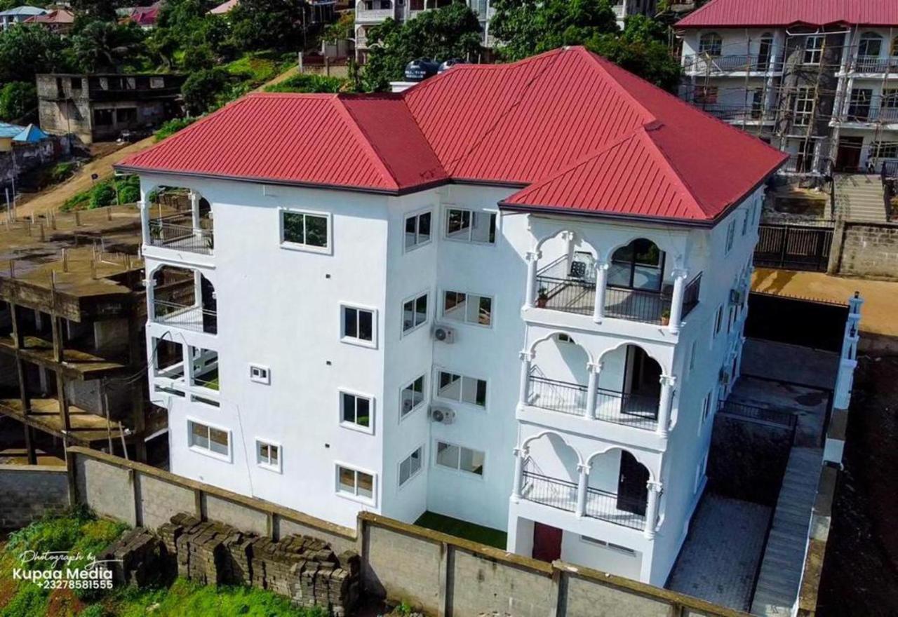 After 5 Apartment 3 2 Spacious En-Suite Bedrooms Freetown Exterior photo